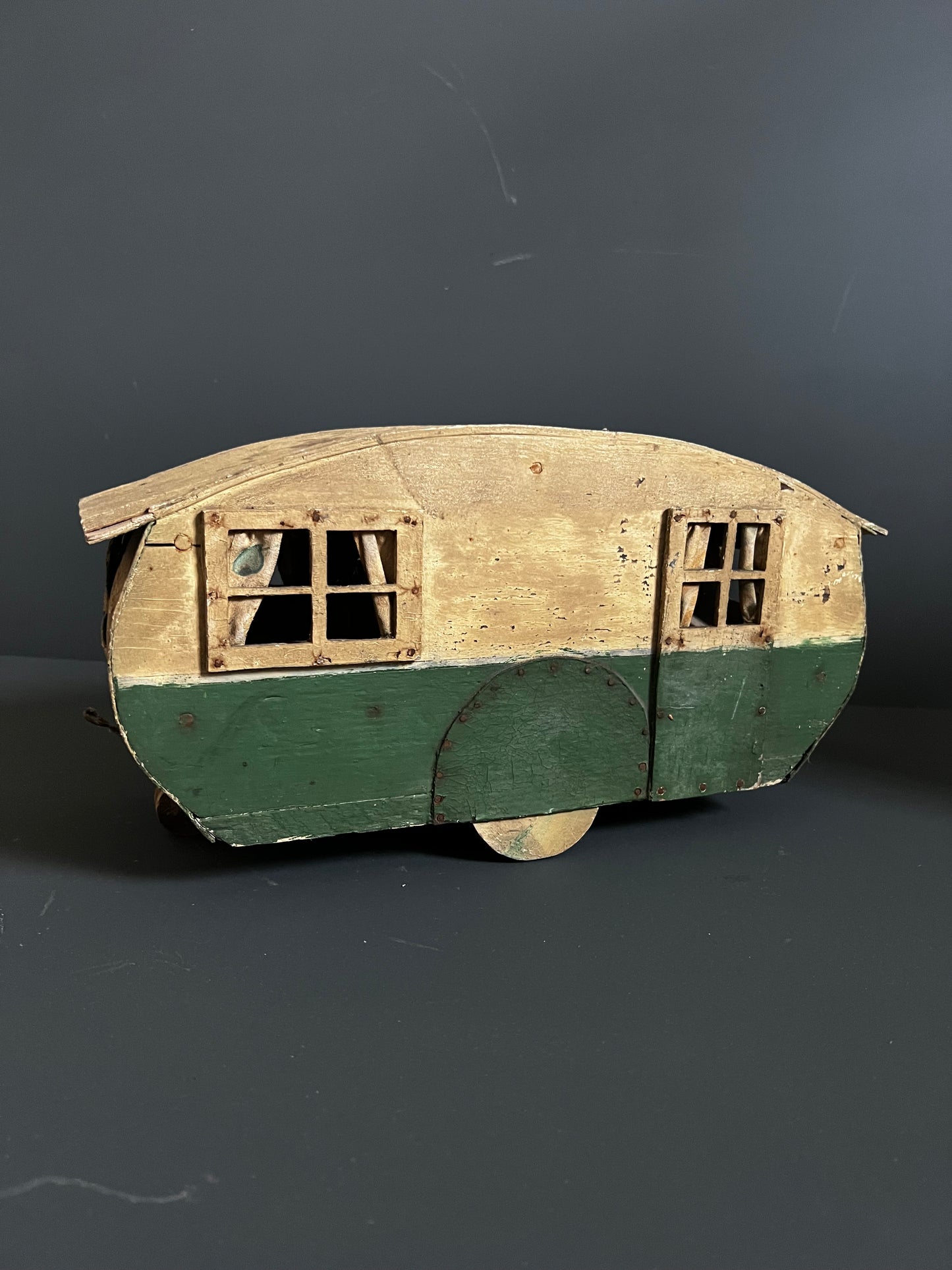 Fabulous Scratch Built 1930’s Caravan