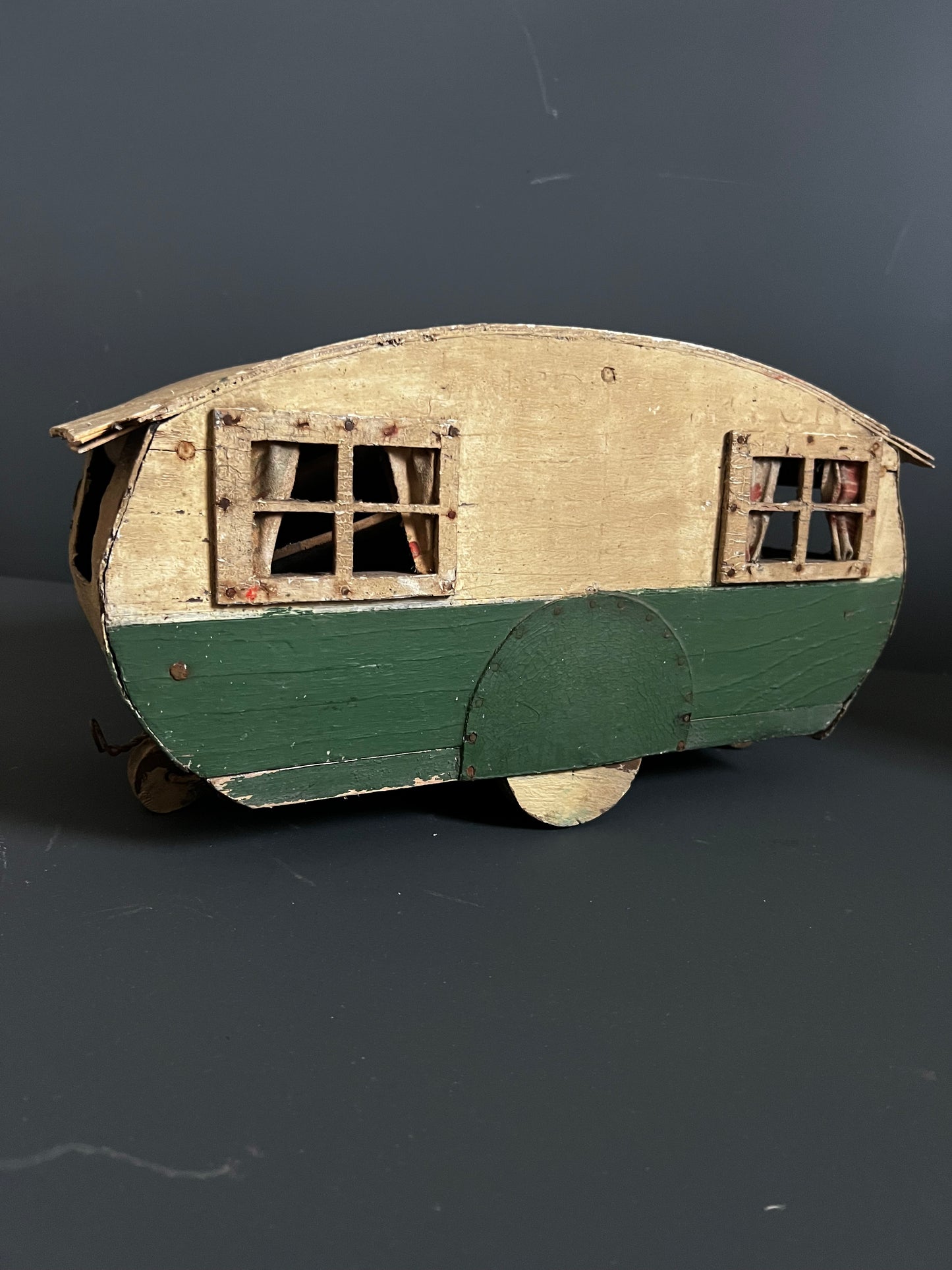 Fabulous Scratch Built 1930’s Caravan