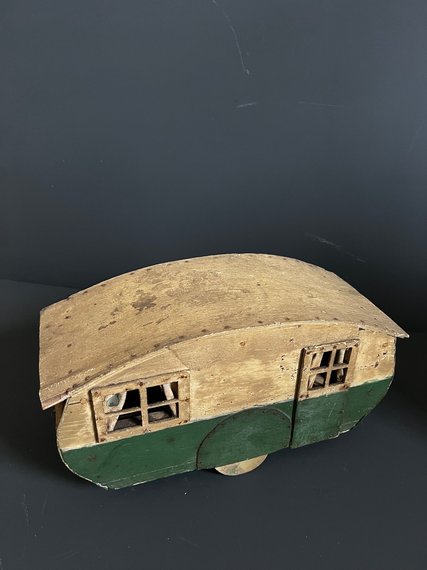 Fabulous Scratch Built 1930’s Caravan